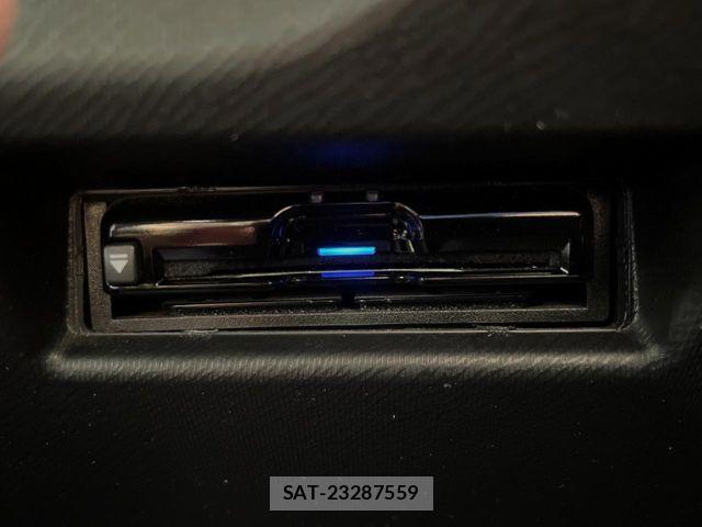Toyota AQUA 2017-08 8457020-5