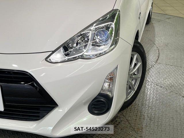 Toyota AQUA 2017-01 8457028-11