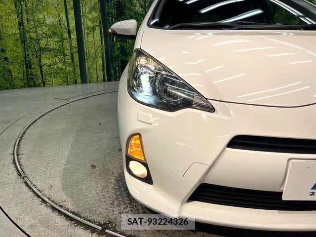 Toyota AQUA 2012-02 8457024-11