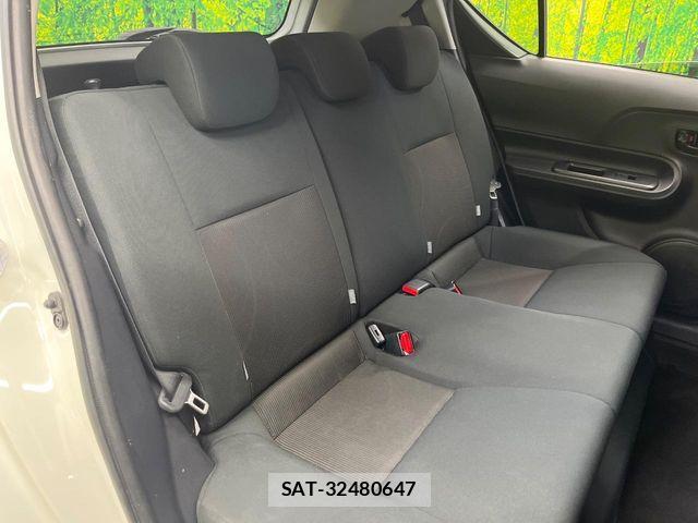 Toyota AQUA 2018-03 8457030-9