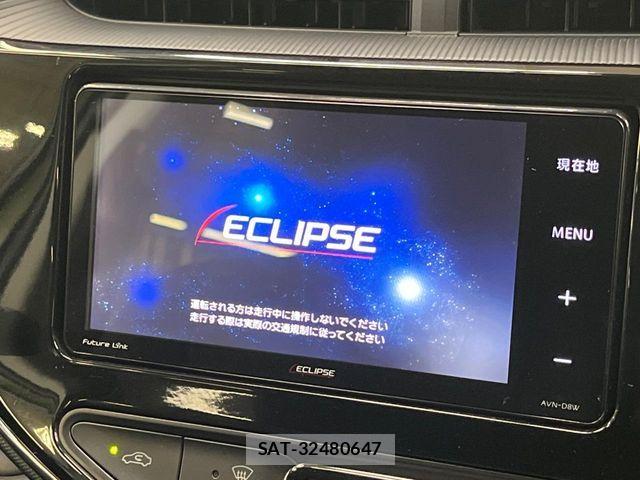 Toyota AQUA 2018-03 8457030-2