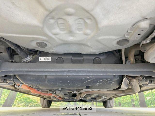 Toyota AQUA 2018-05 8457027-18
