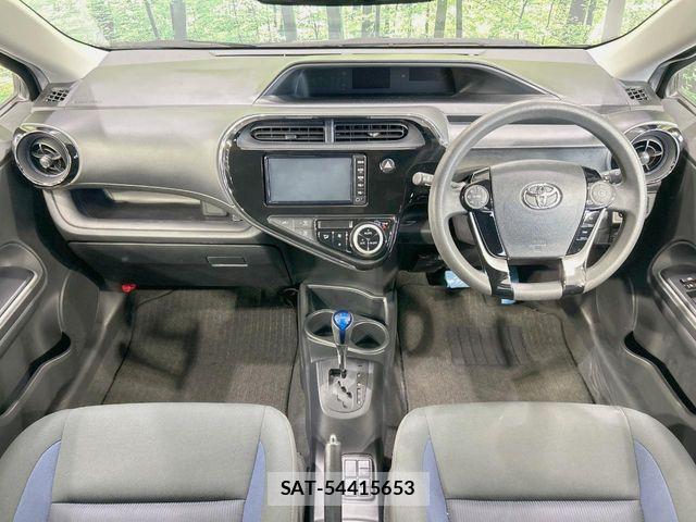 Toyota AQUA 2018-05 8457027-1