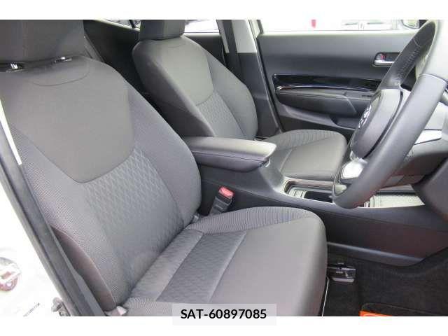 Toyota AQUA 2022-02 8457008-15