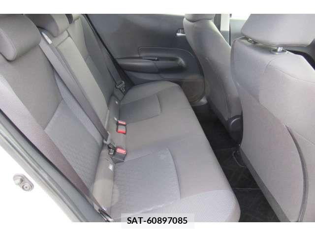 Toyota AQUA 2022-02 8457008-16