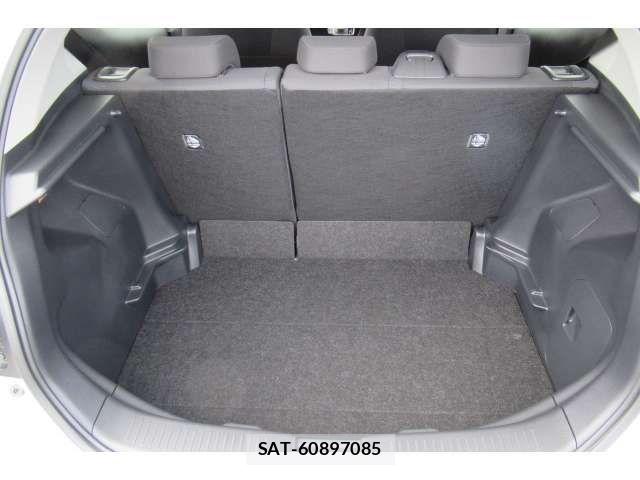Toyota AQUA 2022-02 8457008-17