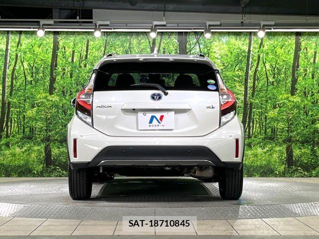 Toyota AQUA 2020-11 8457016-14