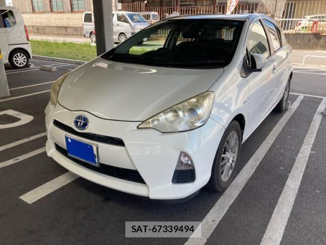 Toyota AQUA 2012-01 8485027-1