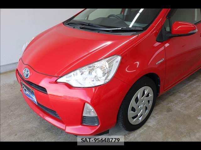 Toyota AQUA 2012-12 8485023-12