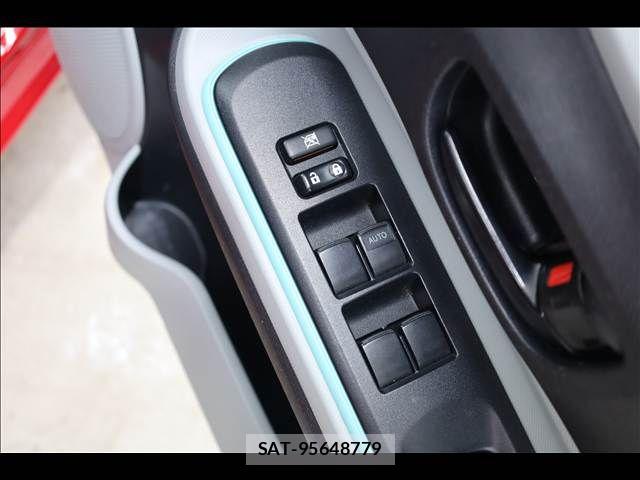 Toyota AQUA 2012-12 8485023-16