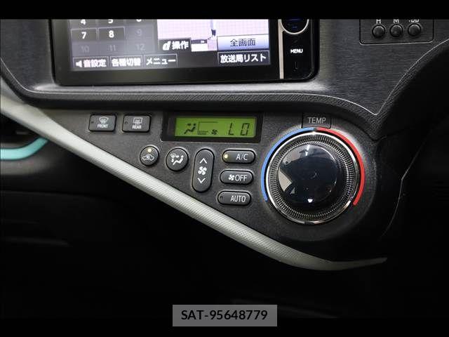 Toyota AQUA 2012-12 8485023-6
