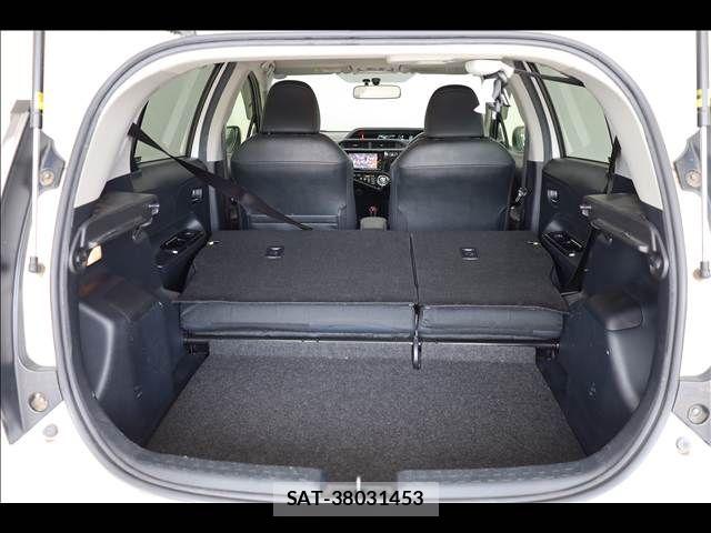 Toyota AQUA 2015-02 8485018-19