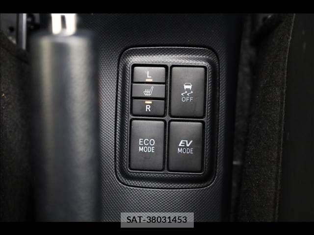 Toyota AQUA 2015-02 8485018-4