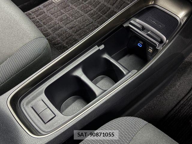 Toyota AQUA 2024-12 8484997-7