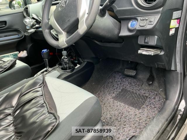 Toyota AQUA 2014-01 8485021-7