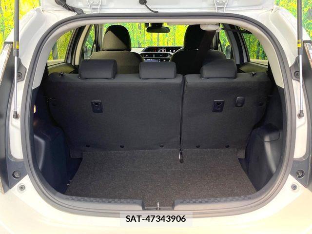 Toyota AQUA 2018-10 8484998-9