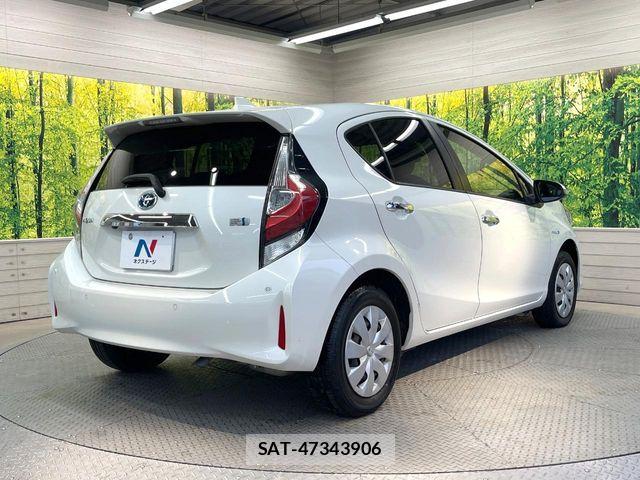 Toyota AQUA 2018-10 8484998-16