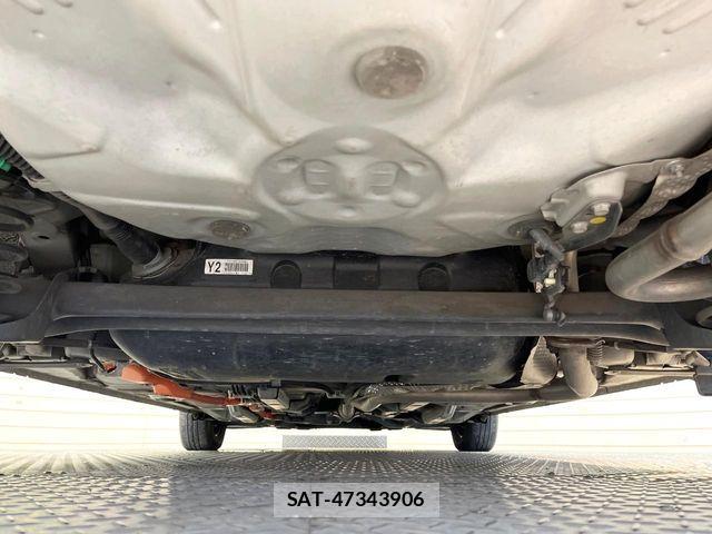 Toyota AQUA 2018-10 8484998-18
