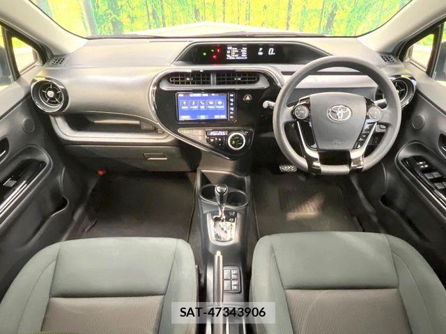 Toyota AQUA 2018-10 8484998-1