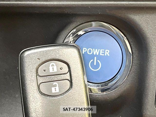 Toyota AQUA 2018-10 8484998-5