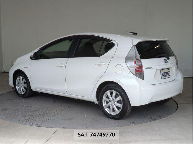 Toyota AQUA 2014-02 8485022-19