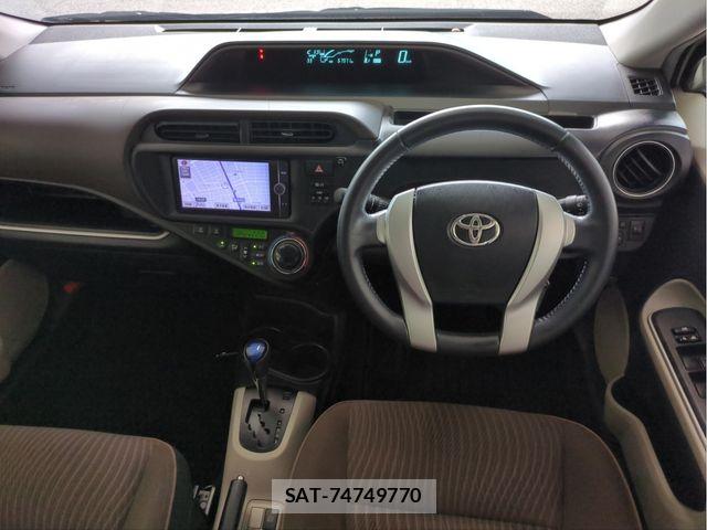 Toyota AQUA 2014-02 8485022-7
