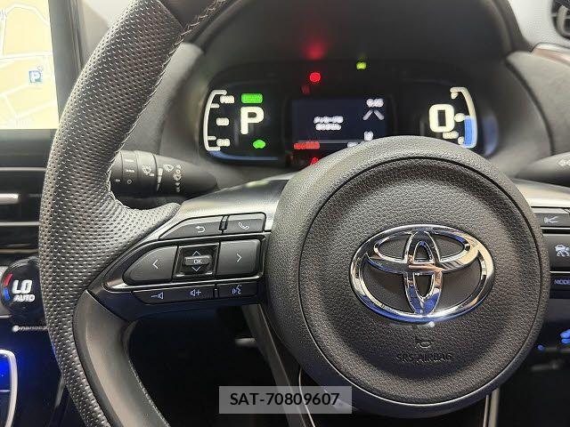 Toyota AQUA 2023-08 8484996-17