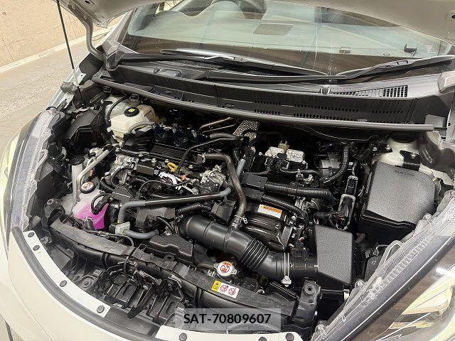Toyota AQUA 2023-08 8484996-19