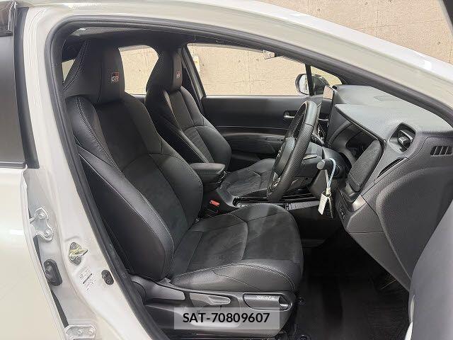 Toyota AQUA 2023-08 8484996-6