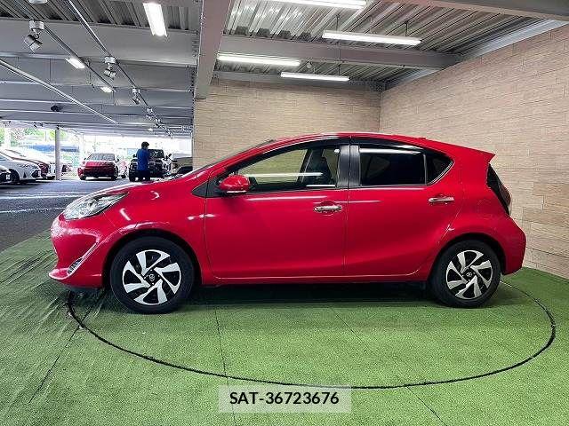 Toyota AQUA 2020-08 8484999-16