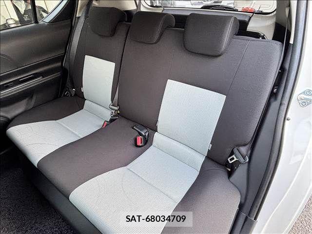 Toyota AQUA 2013-10 8523525-18