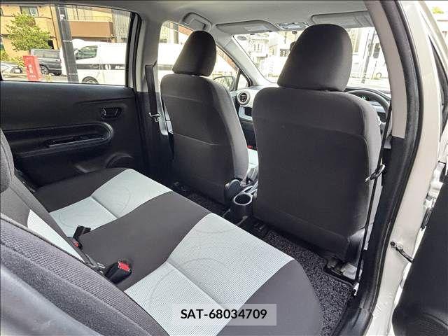 Toyota AQUA 2013-10 8523525-20