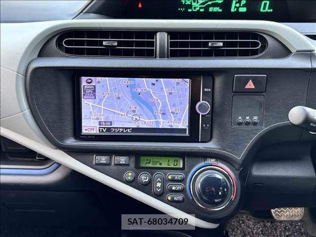 Toyota AQUA 2013-10 8523525-22