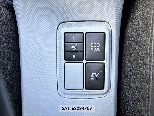 Toyota AQUA 2013-10 8523525-24
