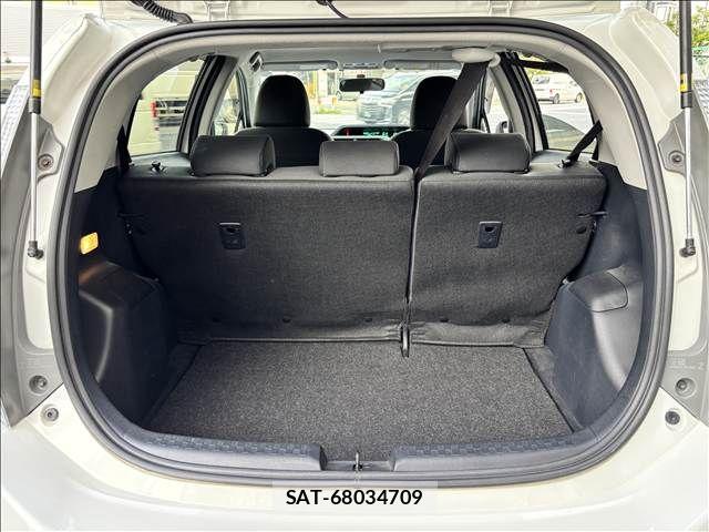 Toyota AQUA 2013-10 8523525-28