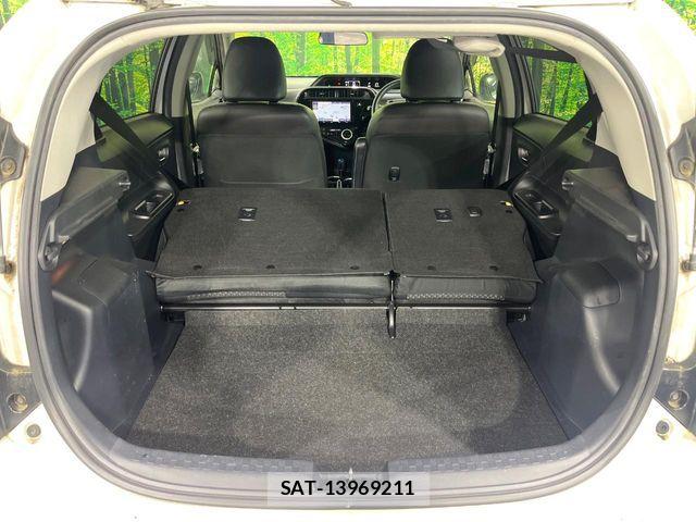 Toyota AQUA 2017-09 8523501-9
