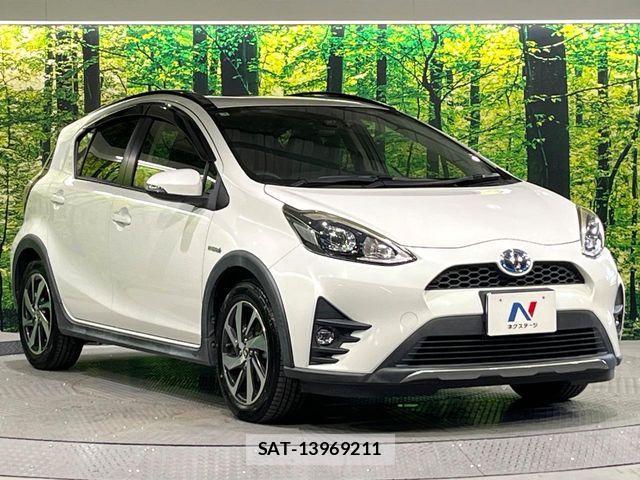 Toyota AQUA 2017-09 8523501-15