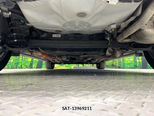 Toyota AQUA 2017-09 8523501-18