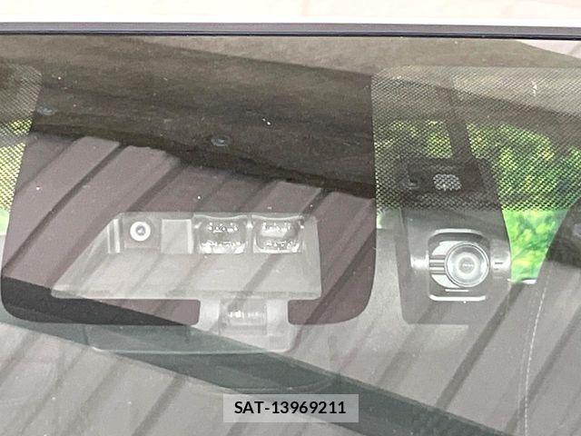Toyota AQUA 2017-09 8523501-1