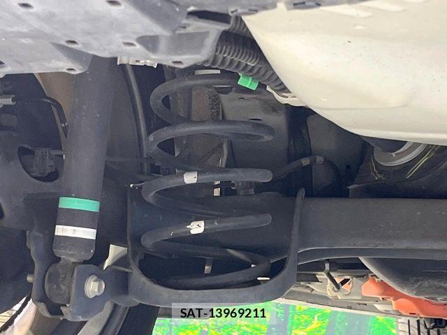Toyota AQUA 2017-09 8523501-19