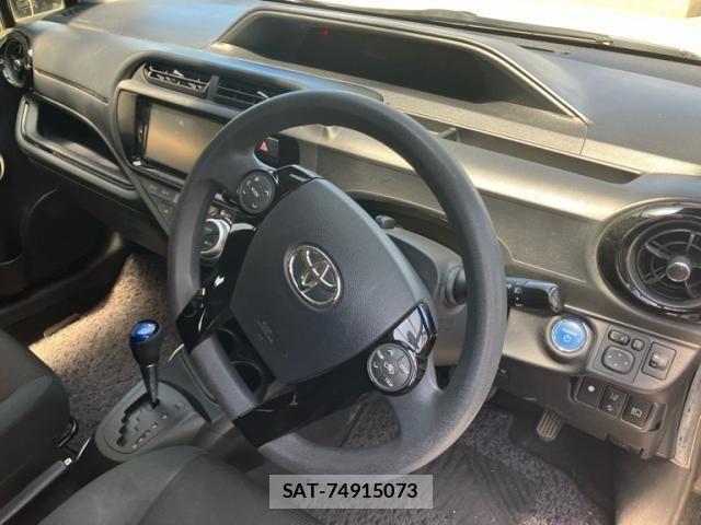 Toyota AQUA 2017-02 8523539-16