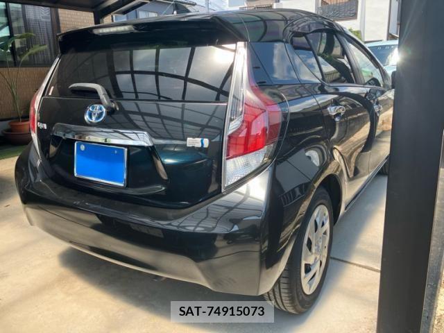 Toyota AQUA 2017-02 8523539-2