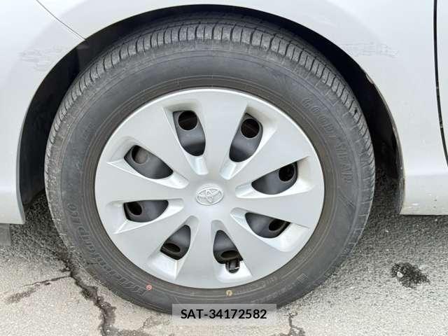 Toyota AQUA 2013-07 8523531-16