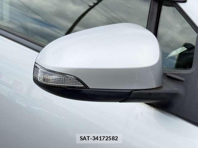 Toyota AQUA 2013-07 8523531-28