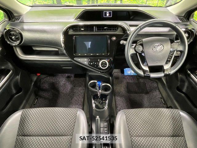 Toyota AQUA 2017-11 8523495-1