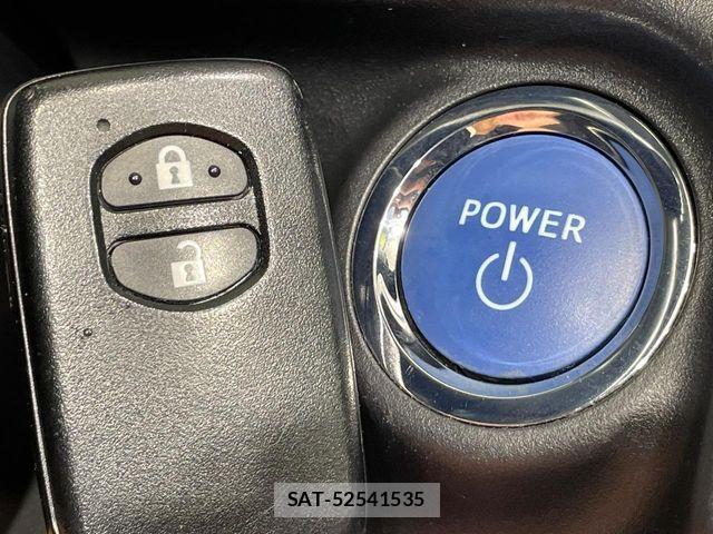 Toyota AQUA 2017-11 8523495-5
