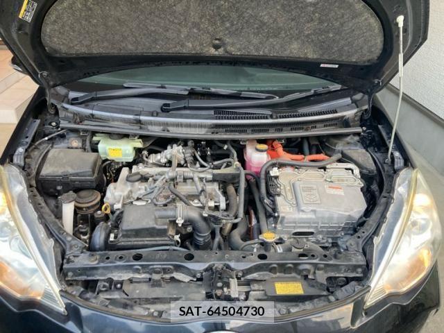 Toyota AQUA 2013-08 8523552-1