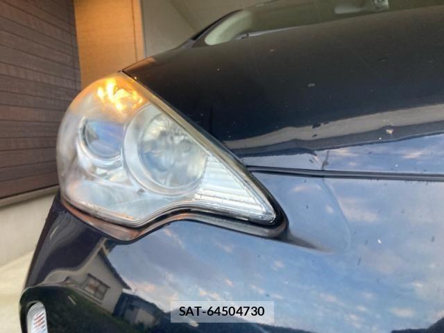 Toyota AQUA 2013-08 8523552-5