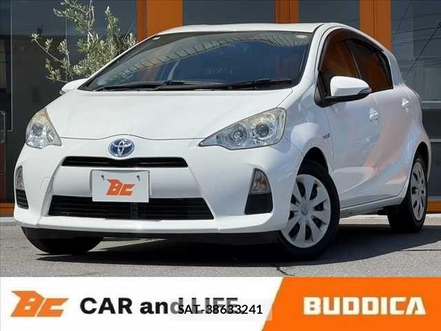 Toyota AQUA 2014-03 8523551-0