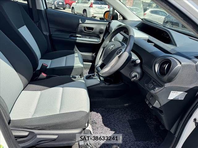 Toyota AQUA 2014-03 8523551-15
